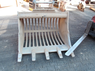 Gesteinsl&ouml;ffel 1650 mm Schnittbreite